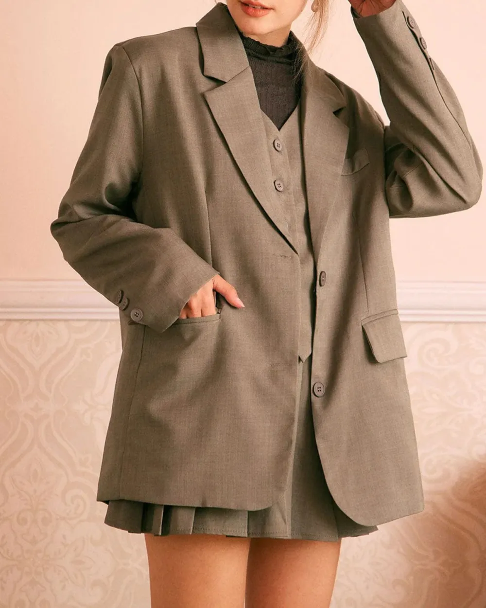 The Khaki Lapel Button Wide-waisted Blazer