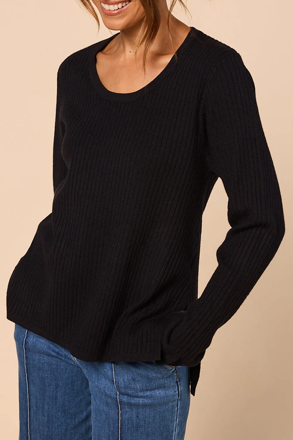 Long Sleeve Knitted Top In Black