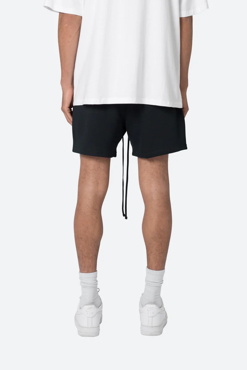 EVERY DAY BLACK SWEATSHORTS