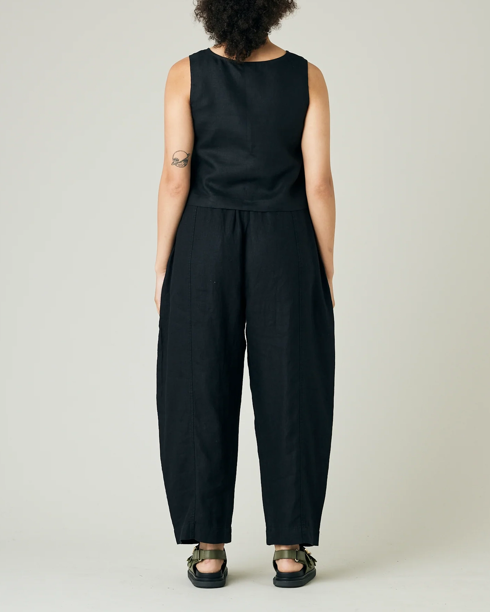 BLACK LINEN TROUSERS