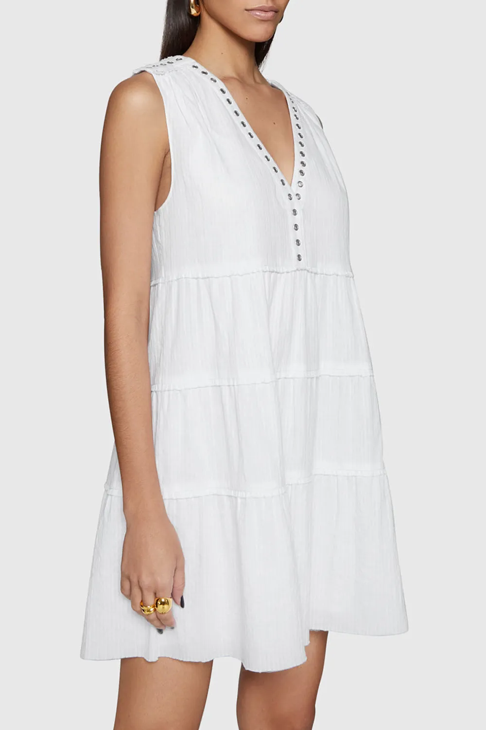 White Sleeveless Dress