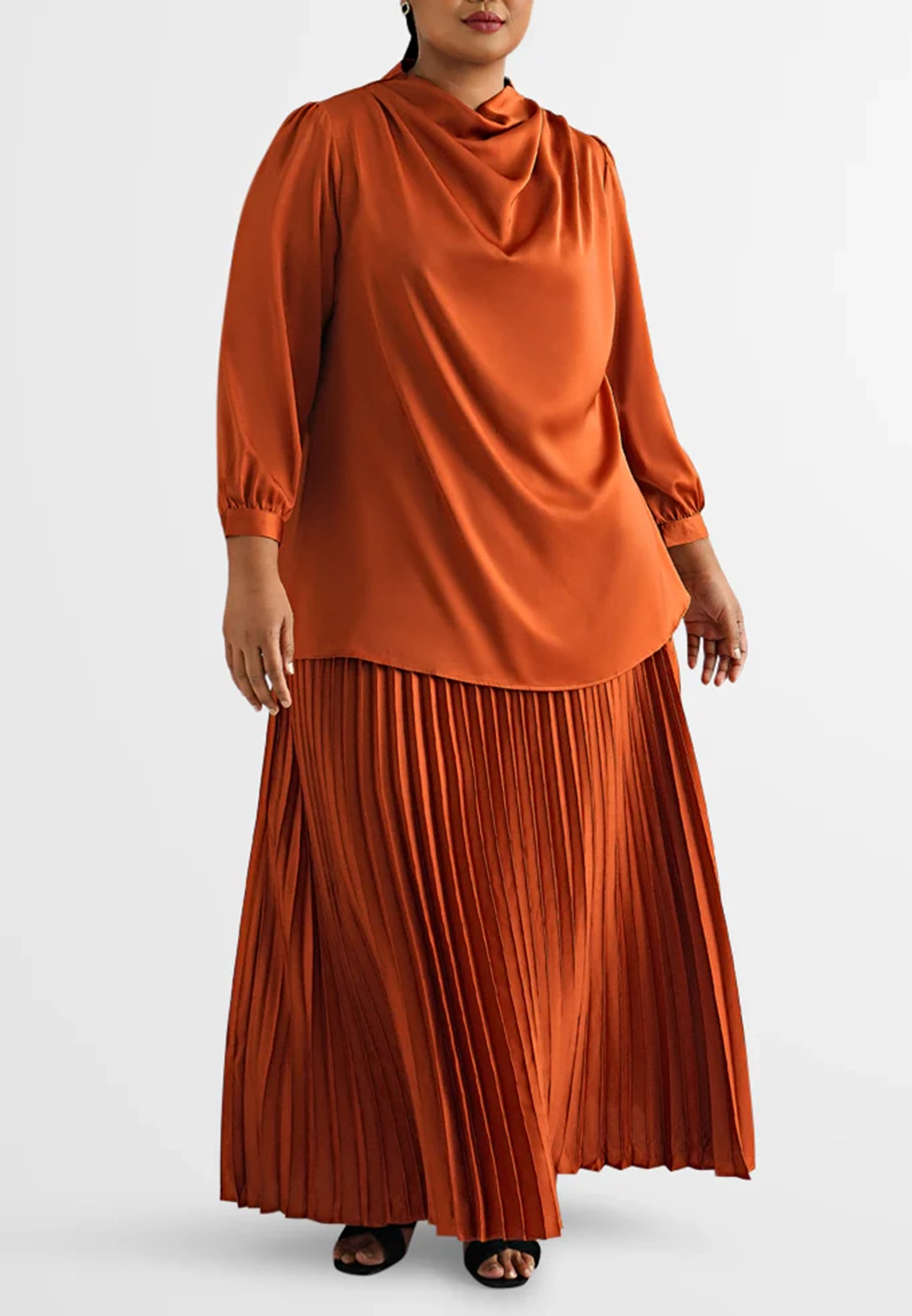 Oversized Smooth Pleated Skirt