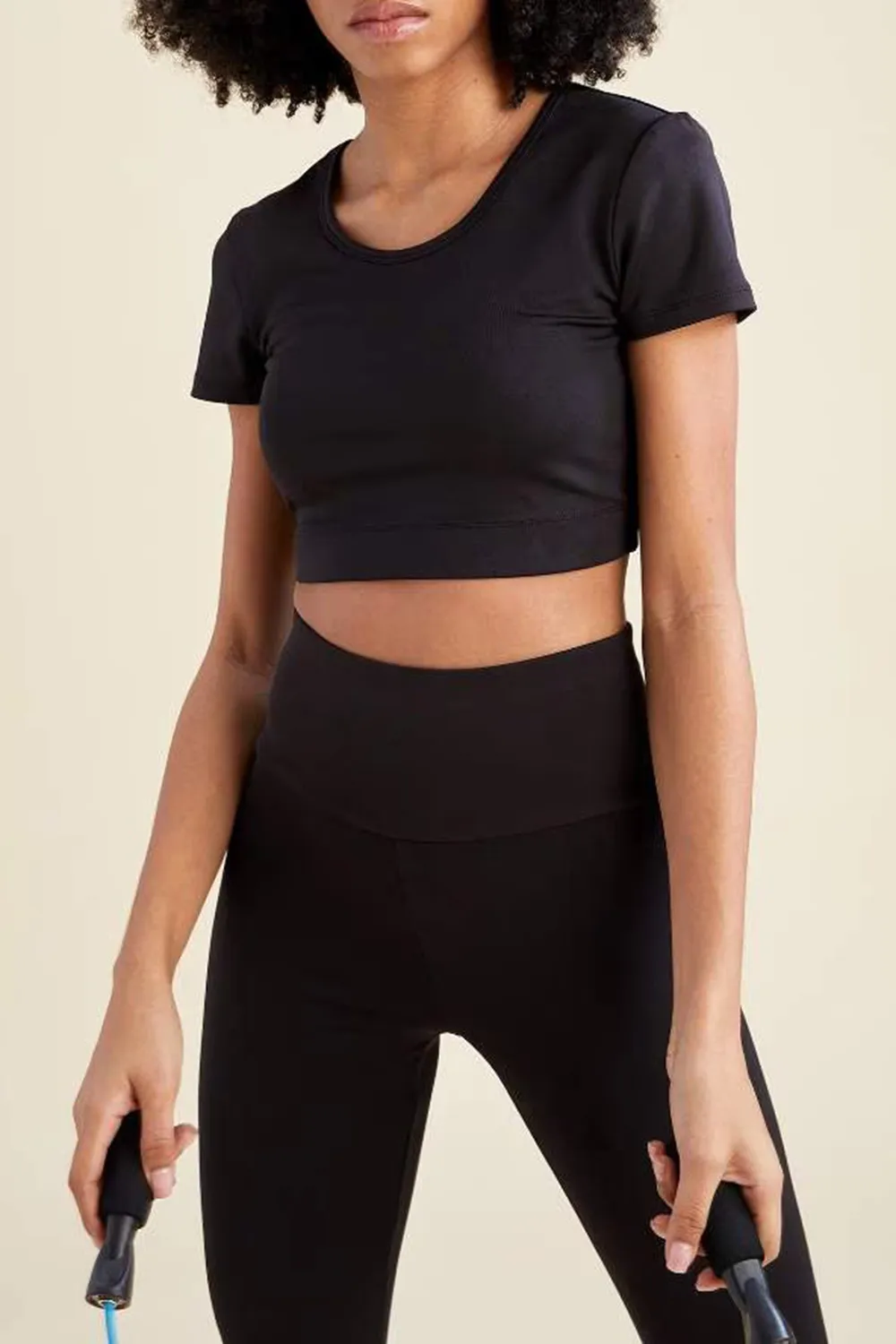 Crew Neck Short Sleeve Crop T-Shirt