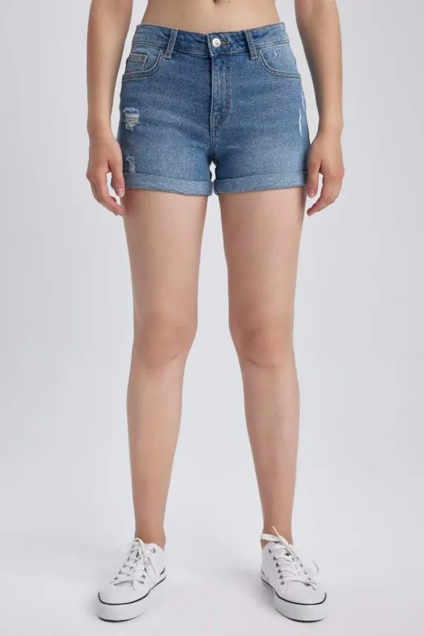 Normal Waist Folded Leg Shorts