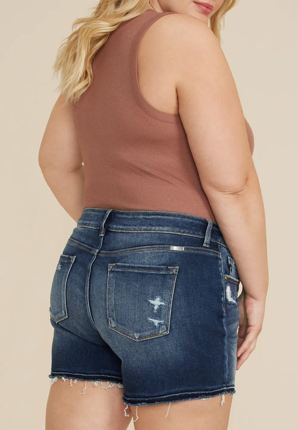 Plus Size KanCan™ Mid Rise Released Frayed Hem 5in Short