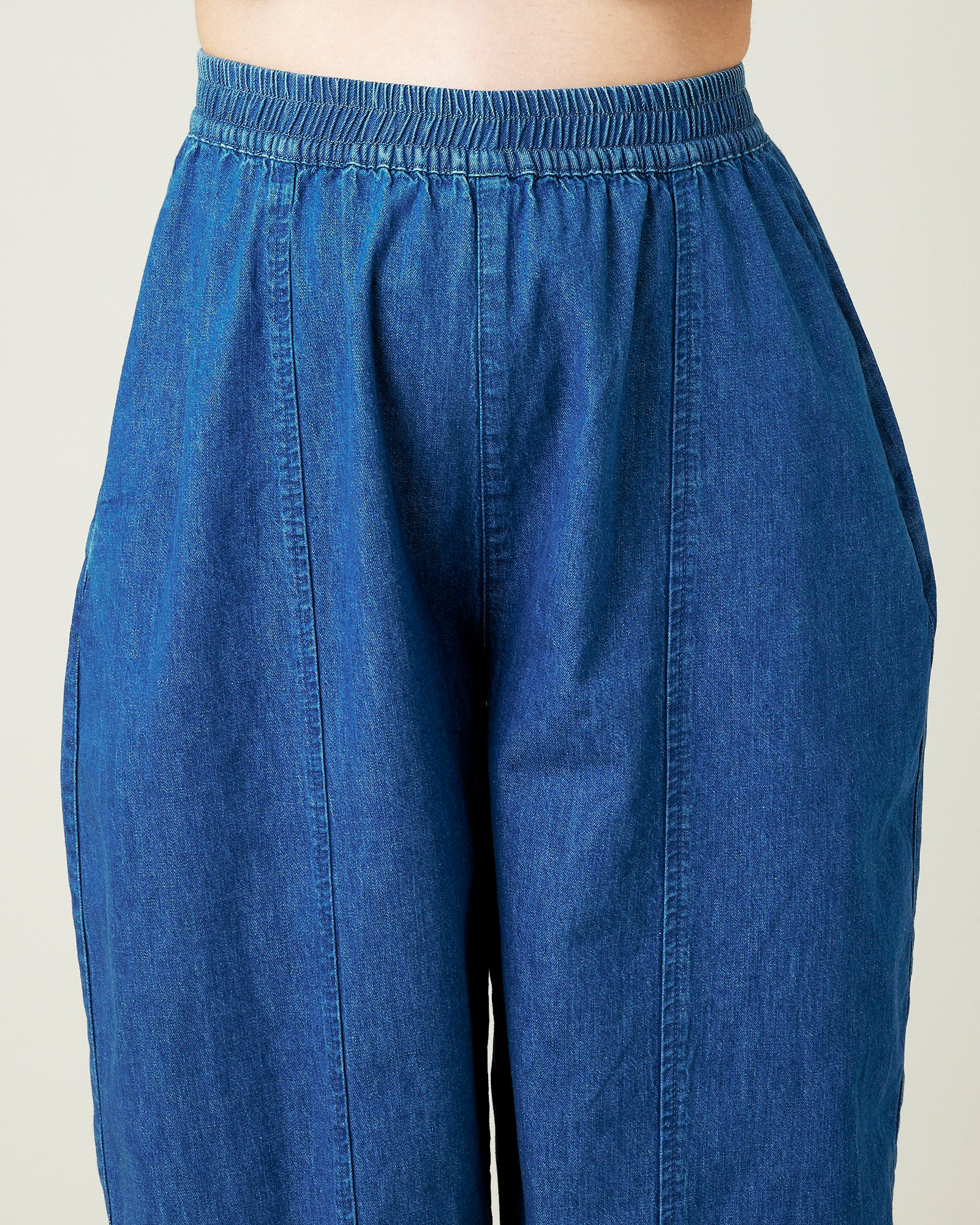 MID WASH DENIM CHAMBRAY TROUSERS