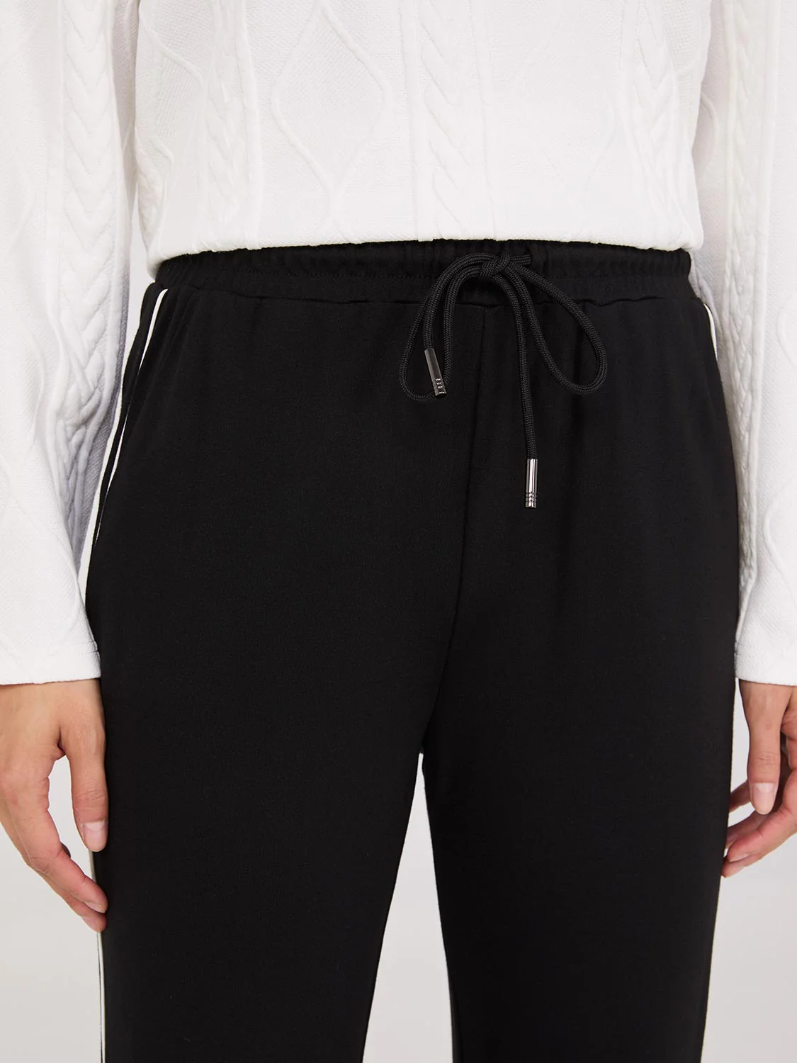 Contrast Piping Pants