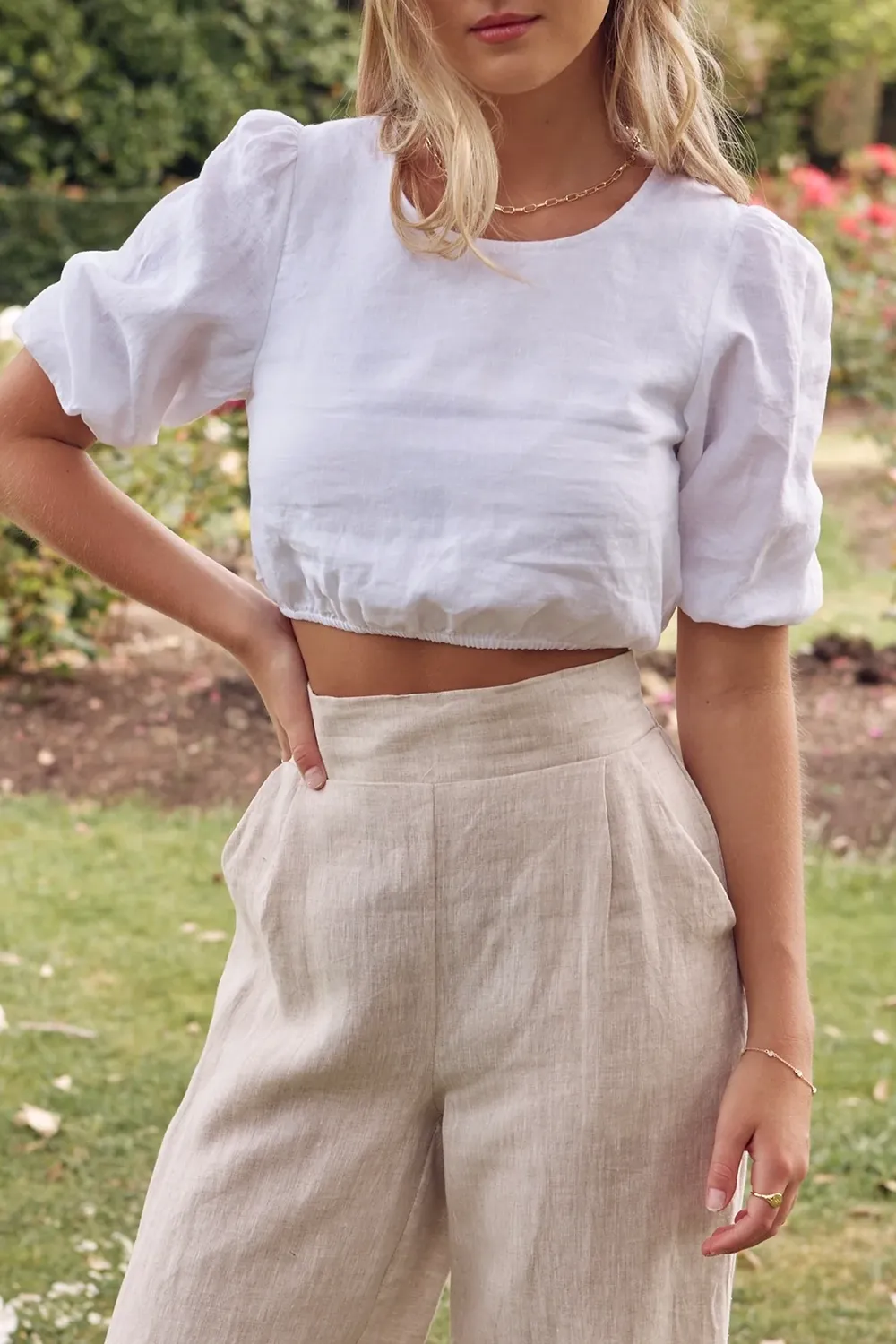 Feeling White Linen Cut Out SS Crop Top