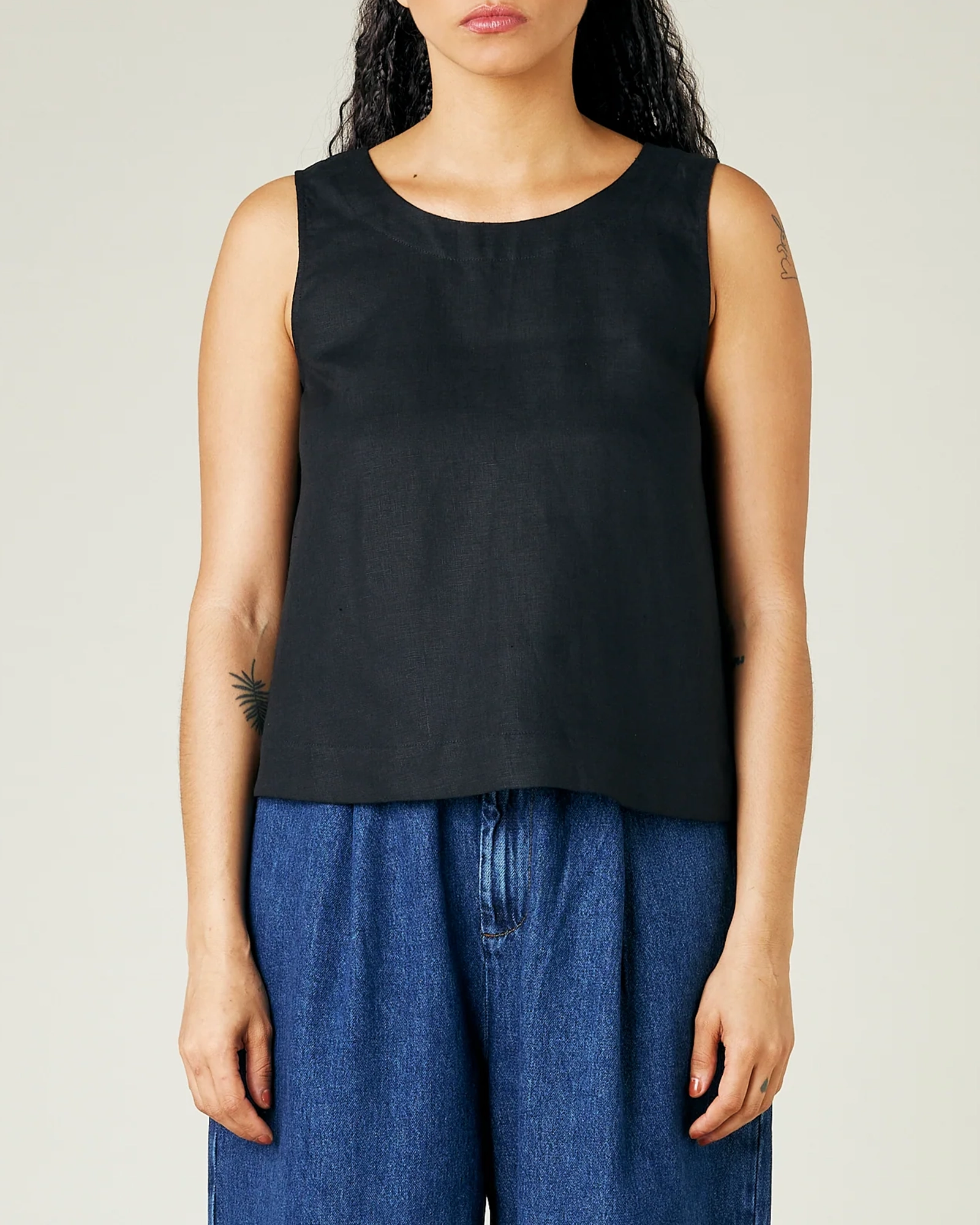 TARA BLACK LINEN TOP