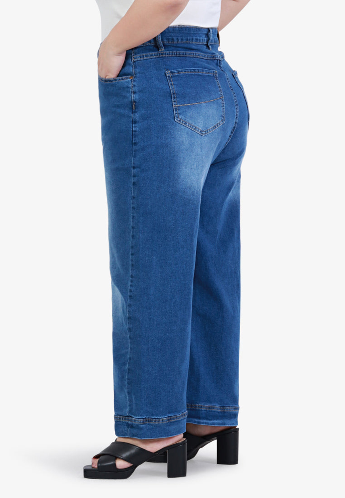 Wide Leg Cropped Jeans - Blue