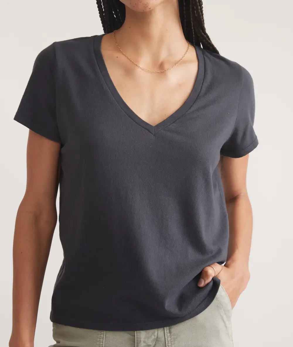 Easy V Neck