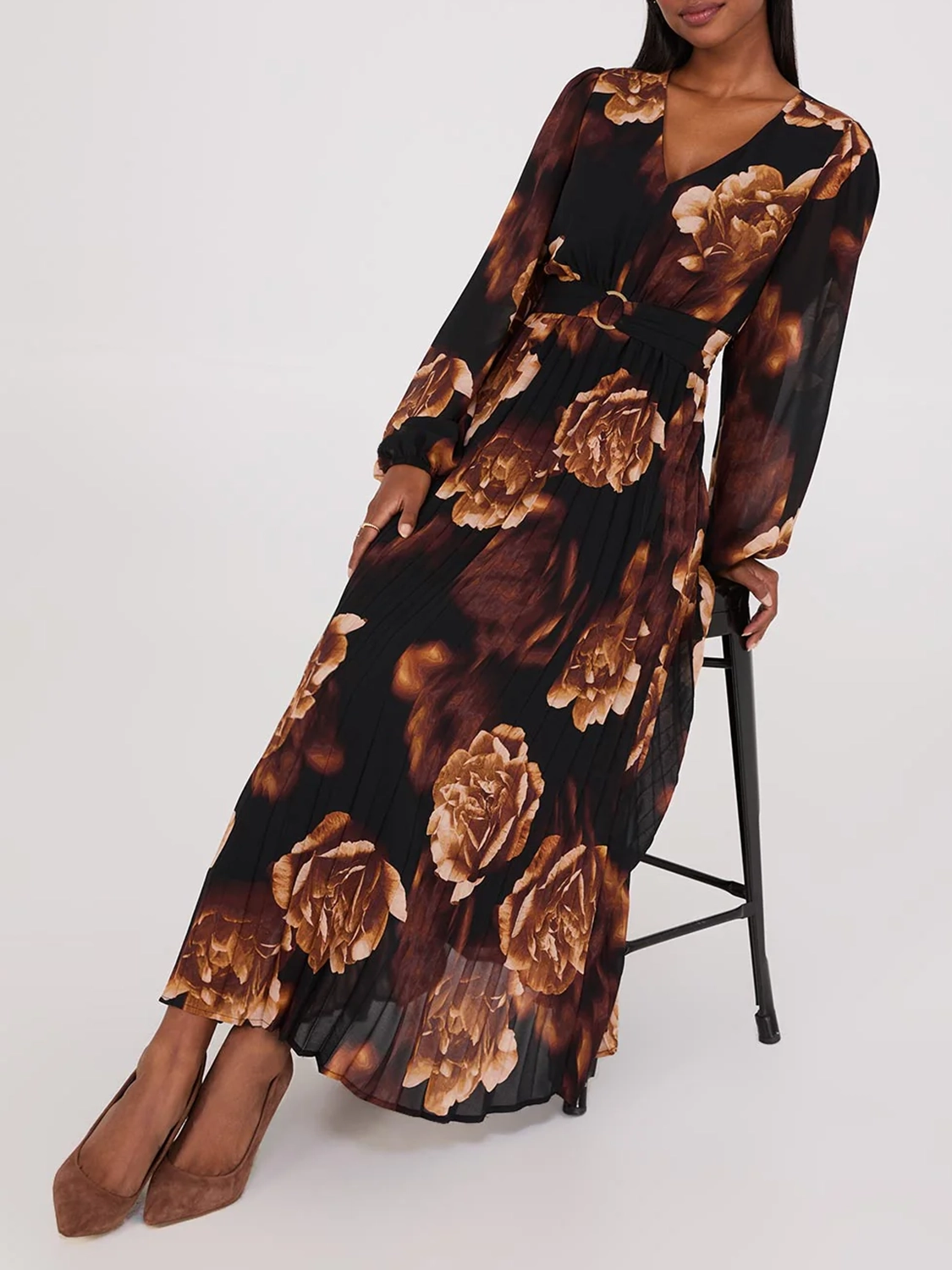 Floral Print V-Neck Pleated Maxi Dress