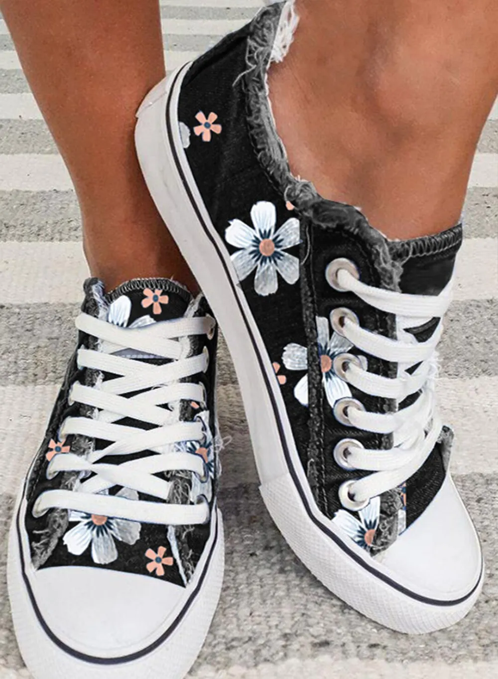 Women's Sneakers Star Striped Lace-up Canvas Sneakers