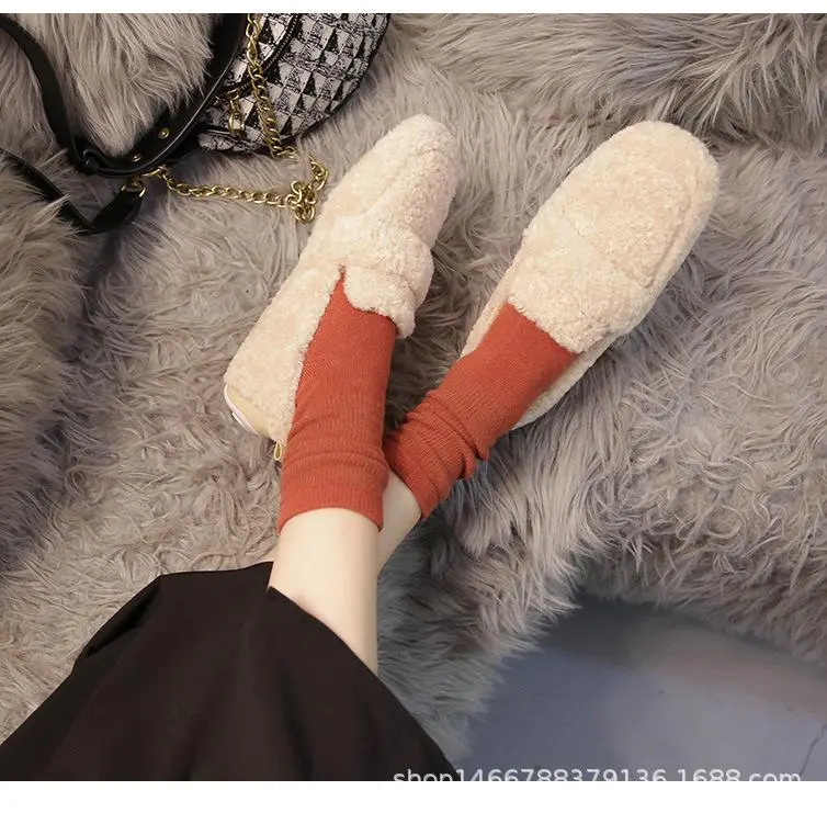 Winter Warm  Flock Flat Shoes Casual Loafers Slip on Furry Outer Wearing Flats Loafers Fluffy Flat Mules Warm