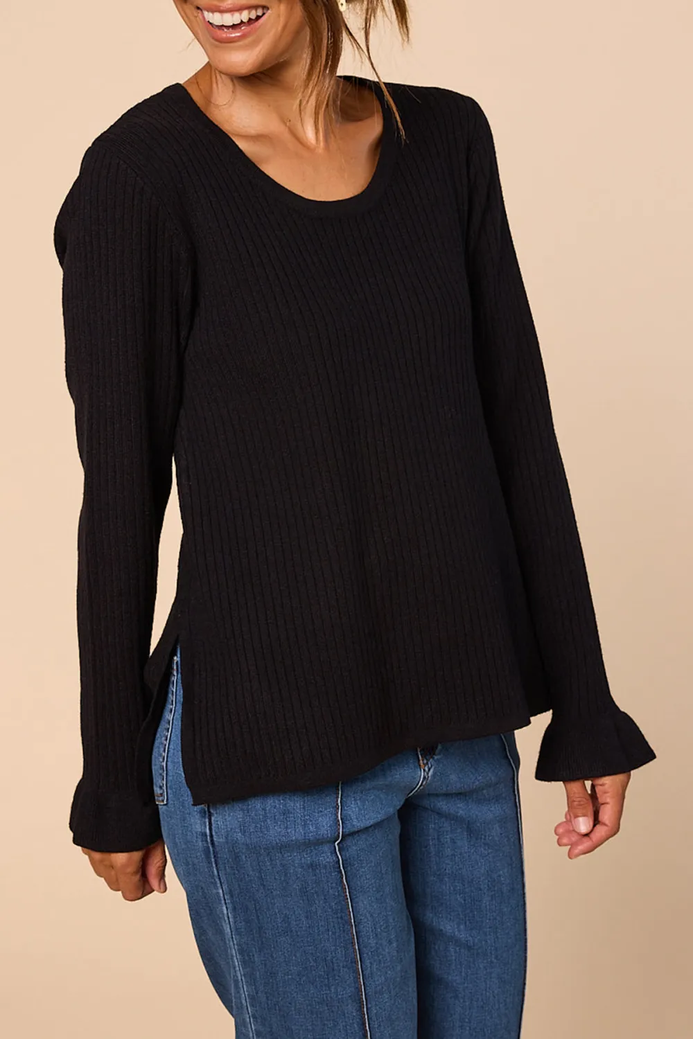 Long Sleeve Knitted Top In Black