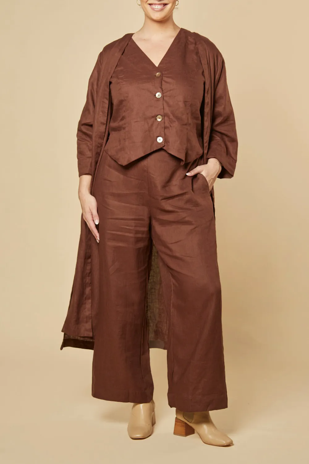 Camille Wide Leg Linen Pant in Raisin