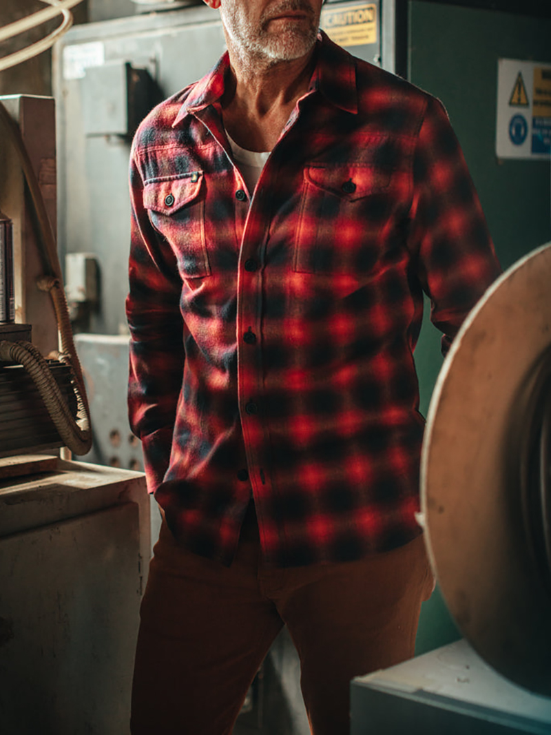 Lightweight classic flannel shirt