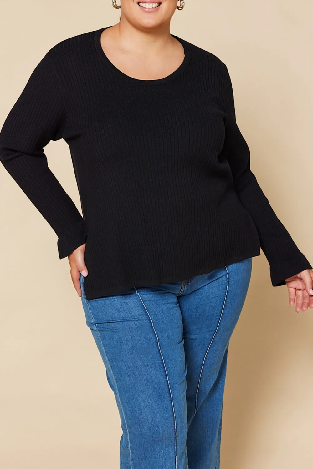 Long Sleeve Knitted Top In Black