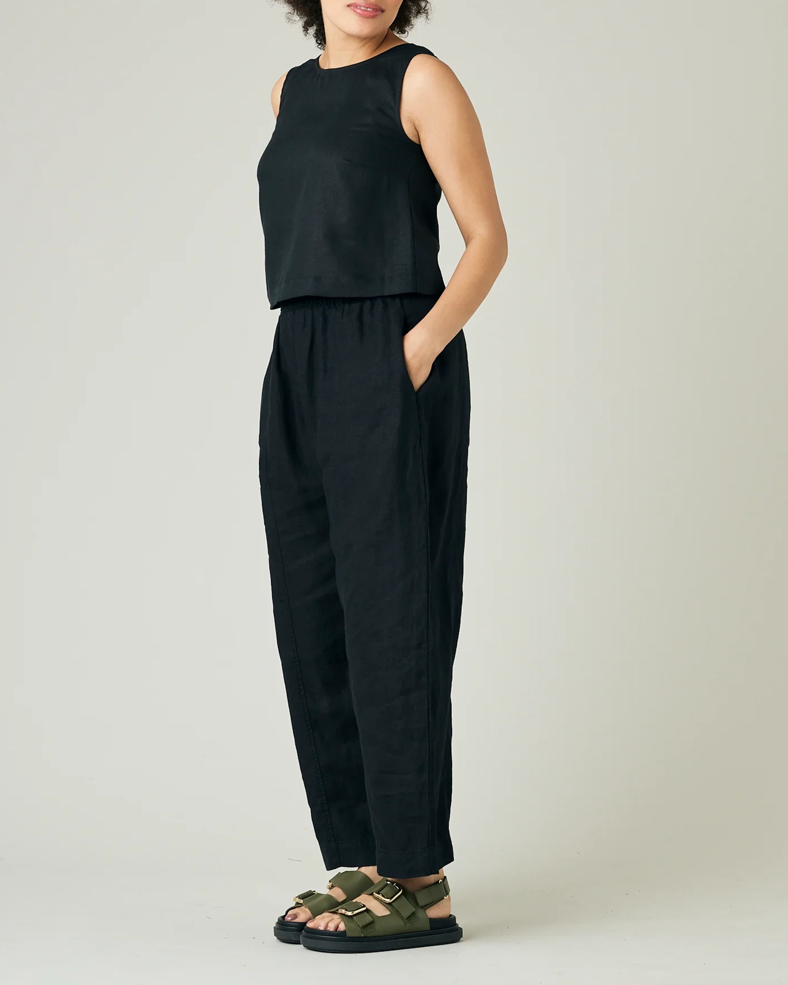 BLACK LINEN TROUSERS