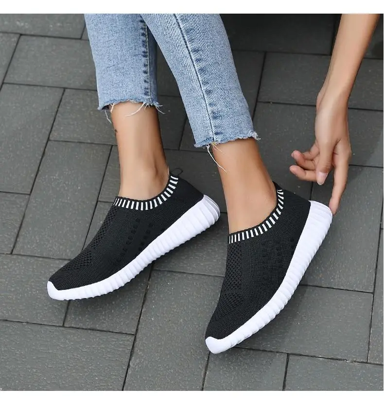 Sneakers running Shoes Woman black Sock Slip On Knitted Vulcanized Shoes