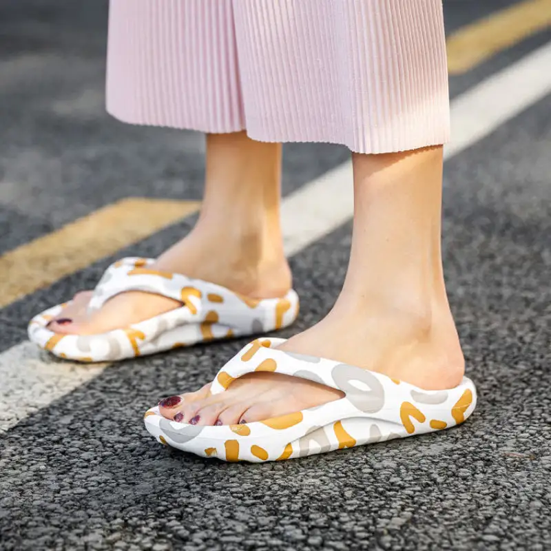 Soft Flip Flops Sandals for Women with Arch Support for Comfortable Walk