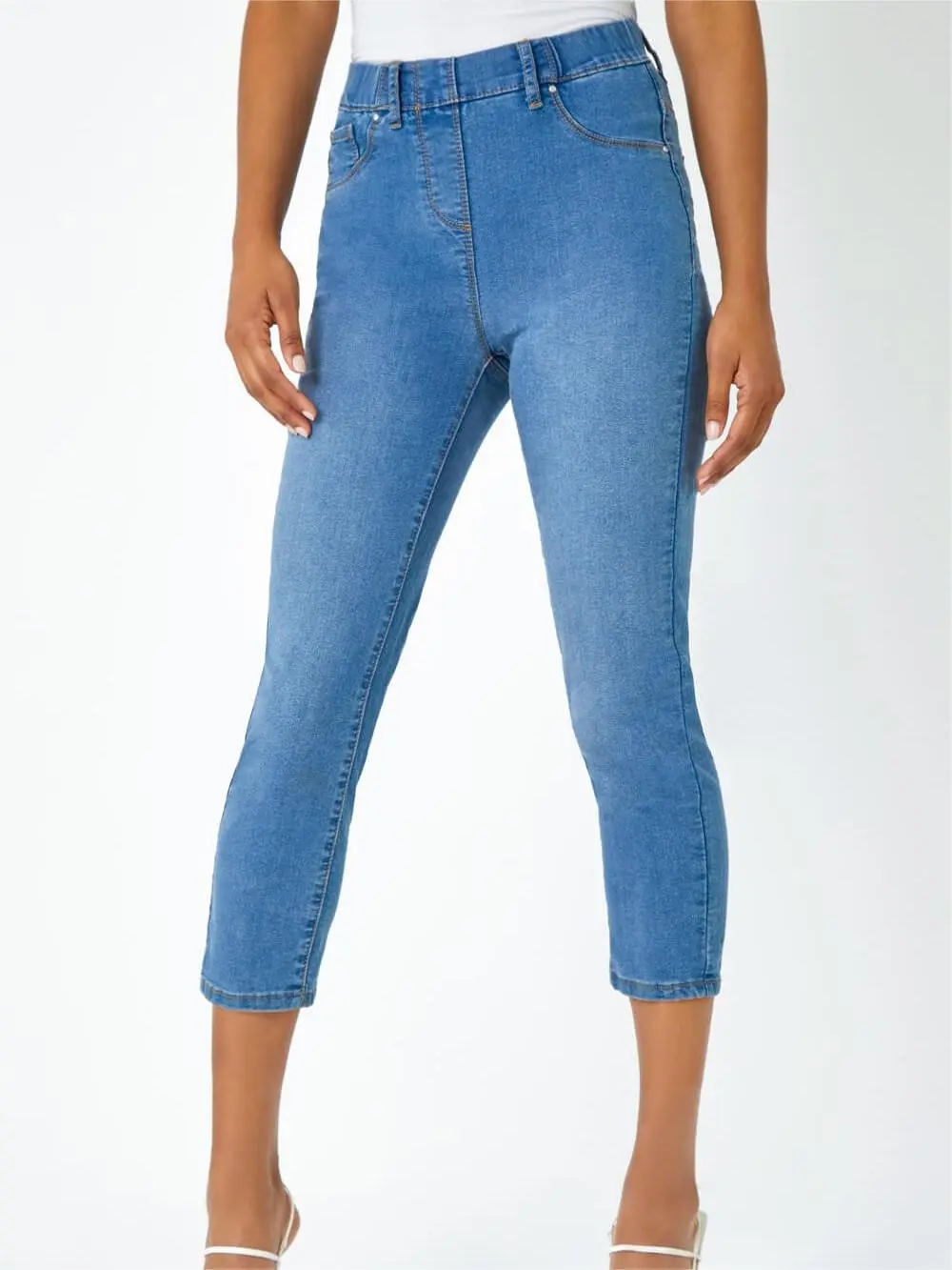 Light skinny jeans