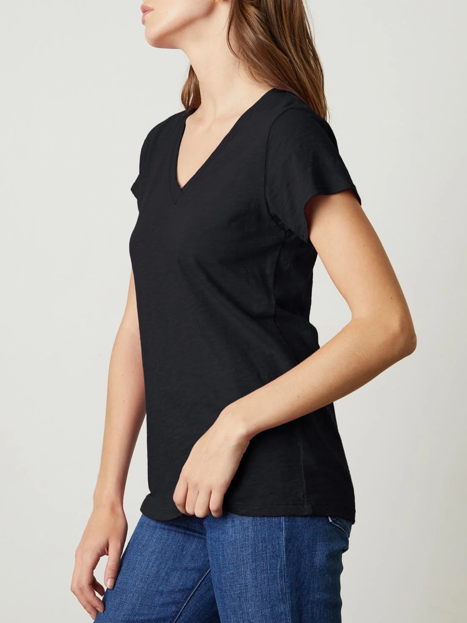 Jilian V-neck Black Tee