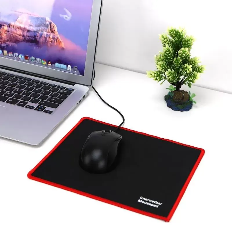 25*21CM Mouse Pad Black Red Lock Edge Rubber Speed Gaming Mouse Pad for PC Laptop Computer Black Games Mousepad Micepad