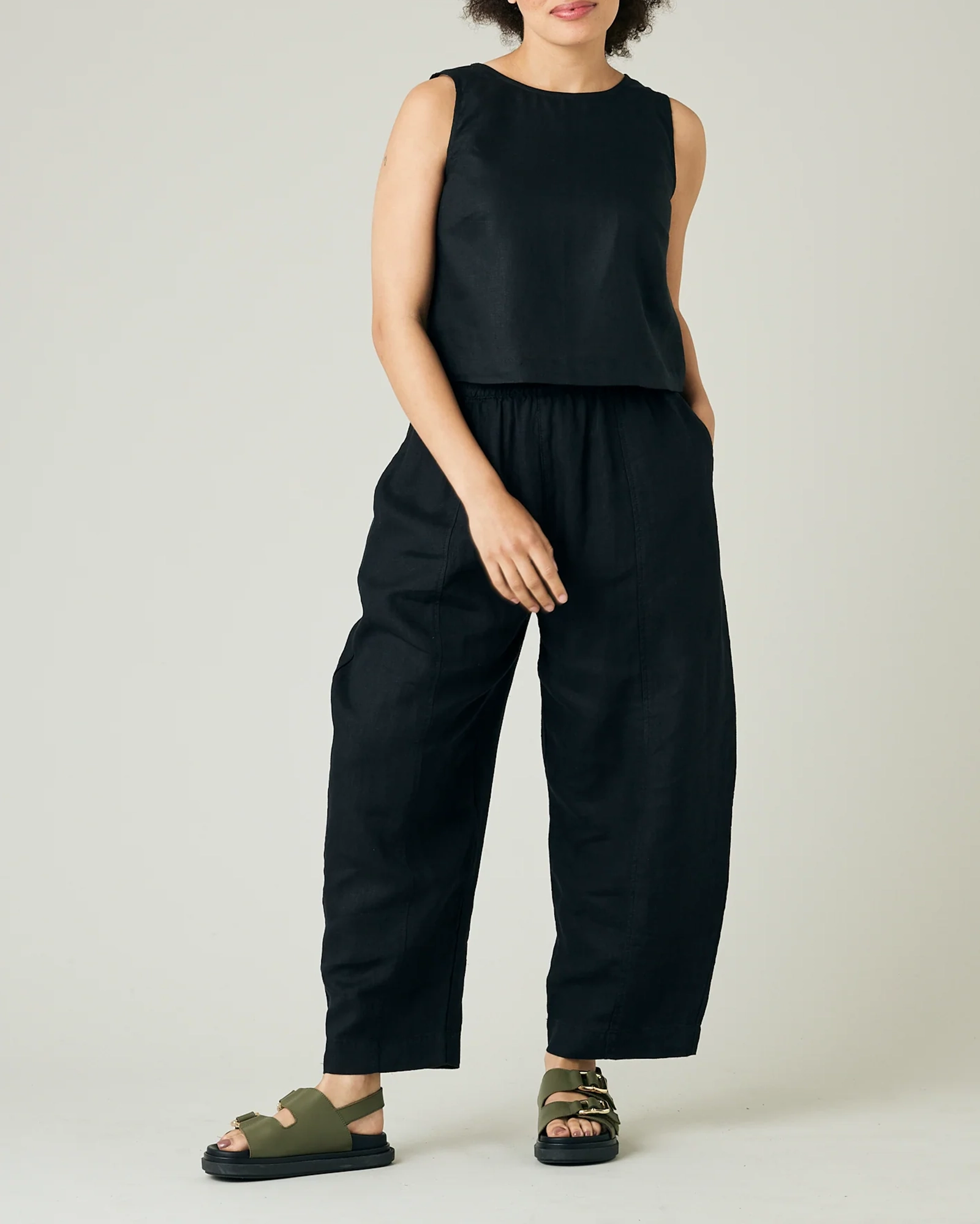 BLACK LINEN TROUSERS