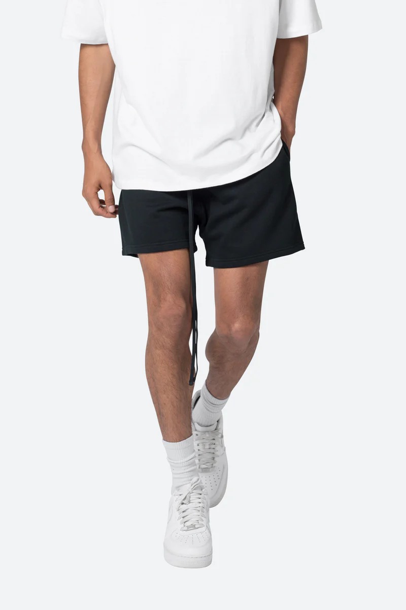 EVERY DAY BLACK SWEATSHORTS