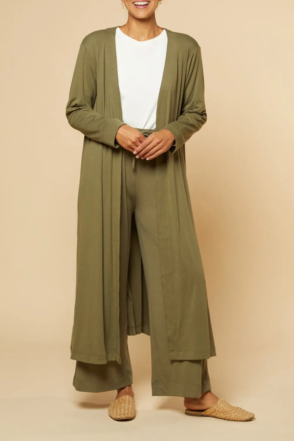 Wide Leg Stretch Pants in Khaki