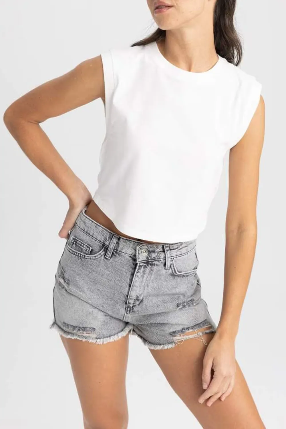 Normal Waist Cropped Side Leg Jean Shorts