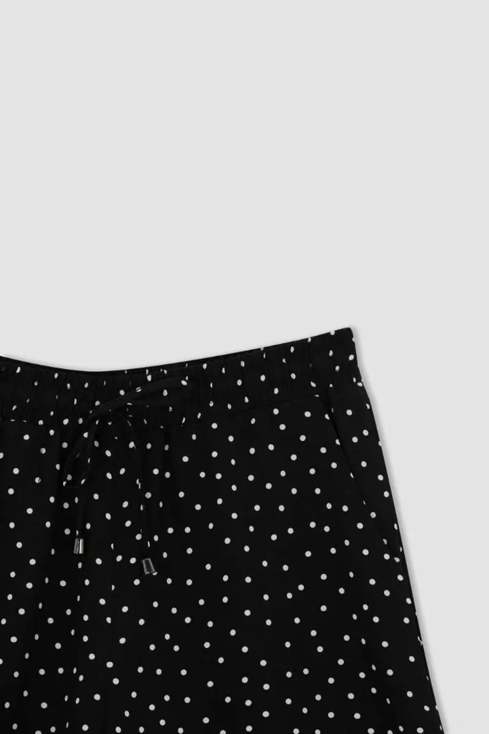 Dot Patterned Pocket Relax Fit Bermuda Shorts