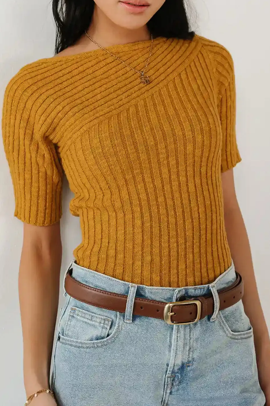 TONI SWEATER TOP IN YELLOW