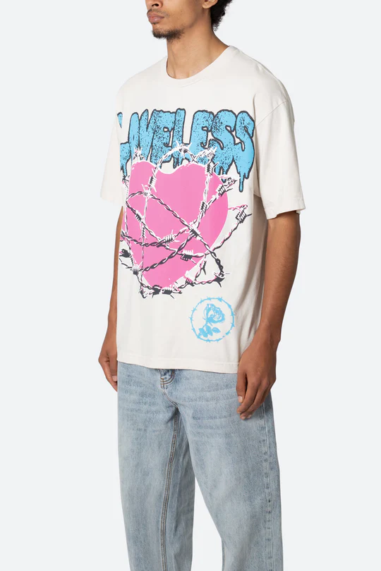 LOVELESS TEE