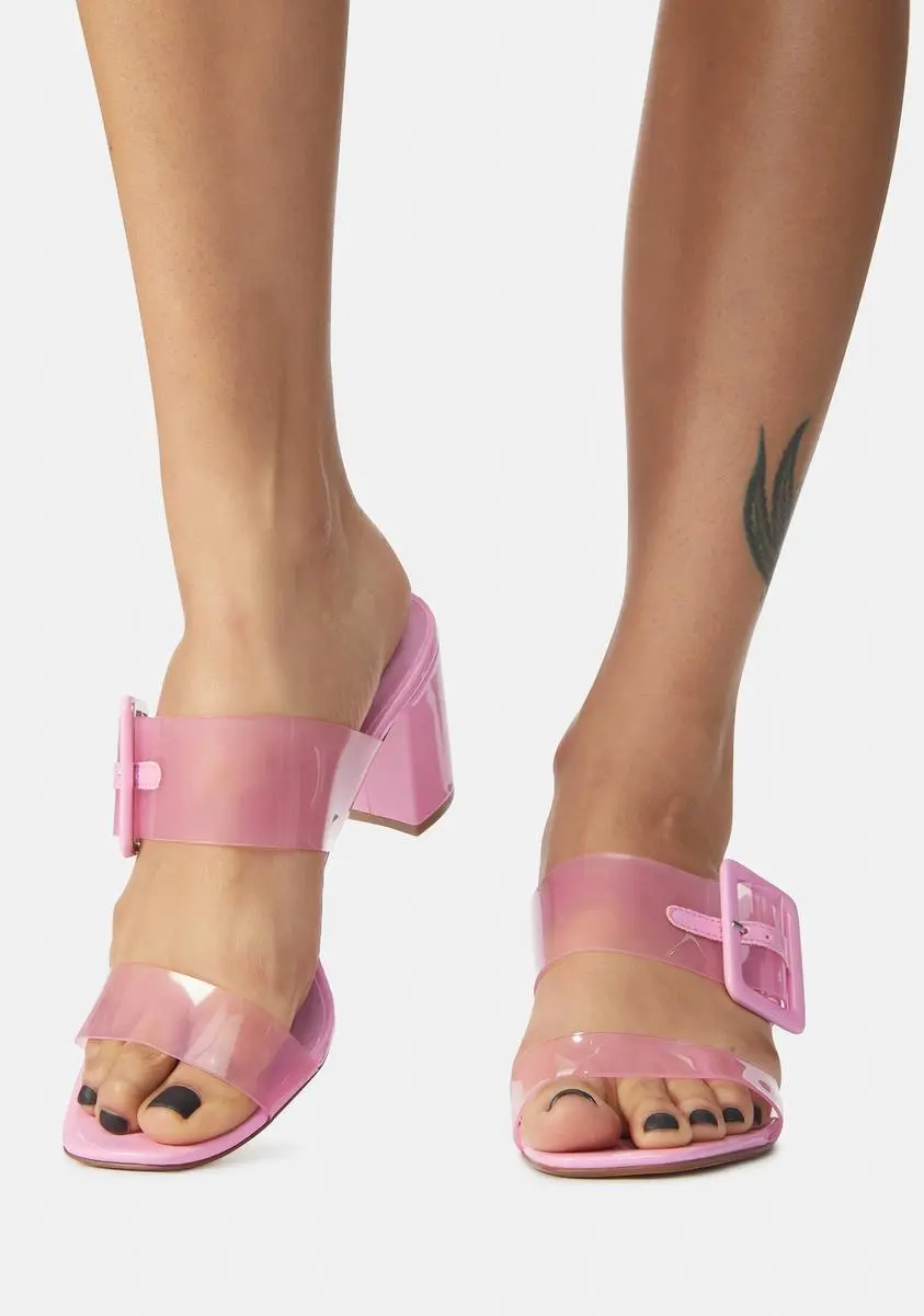 Yippy Clear Slide Sandals