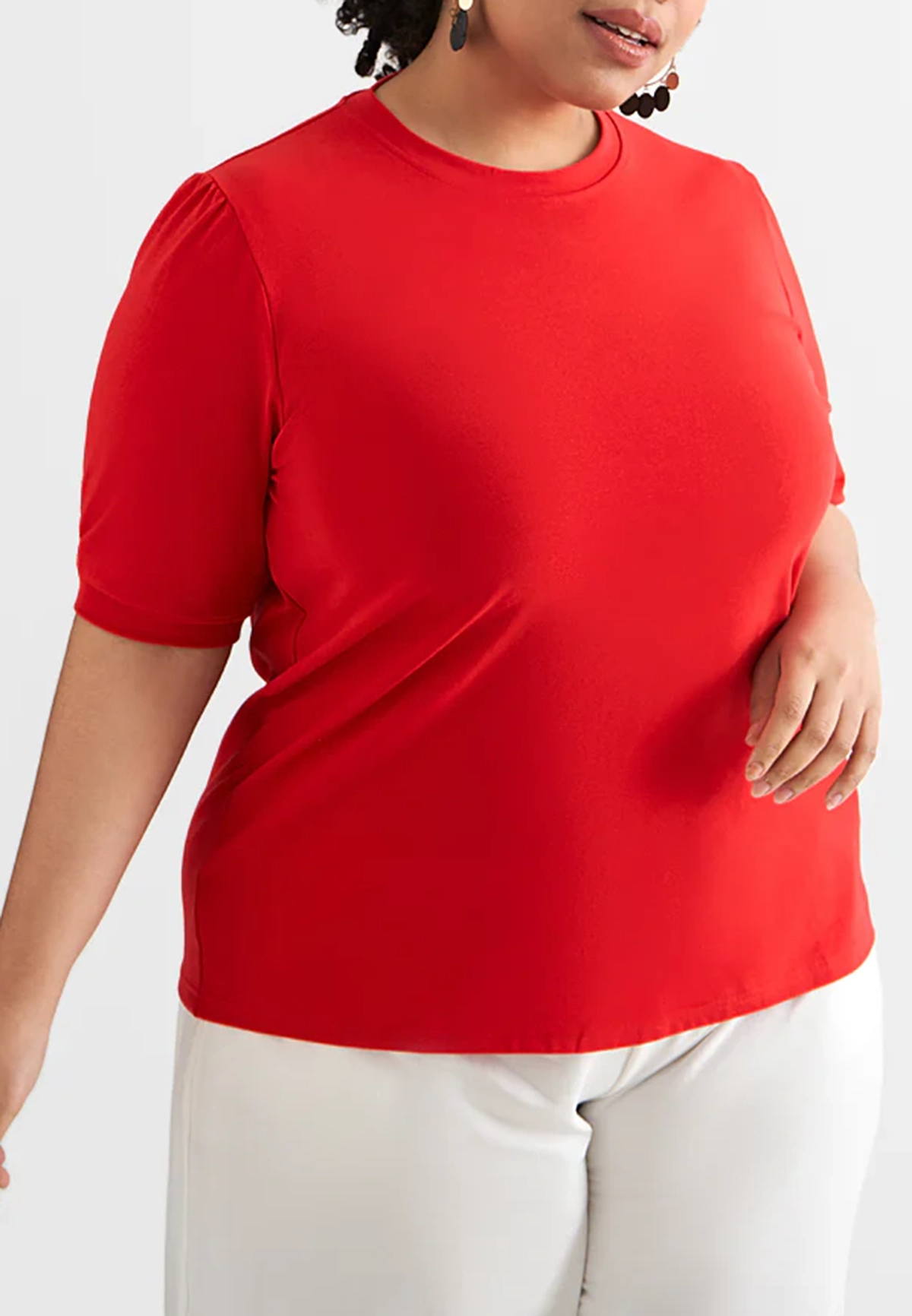 Comfortable loose-fitting top with mid-length sleeves