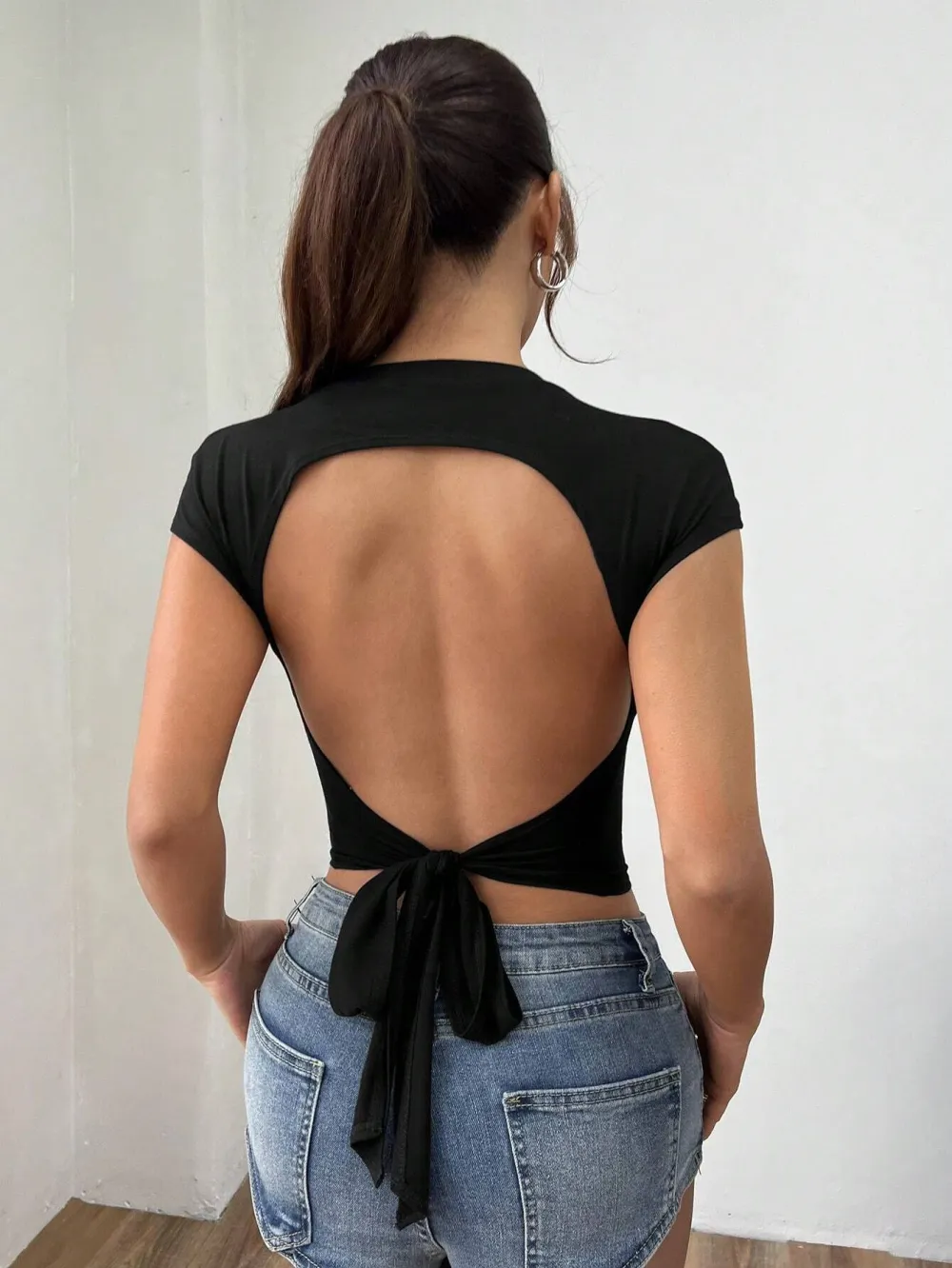 Babes Slim Backless Lace-up Tops