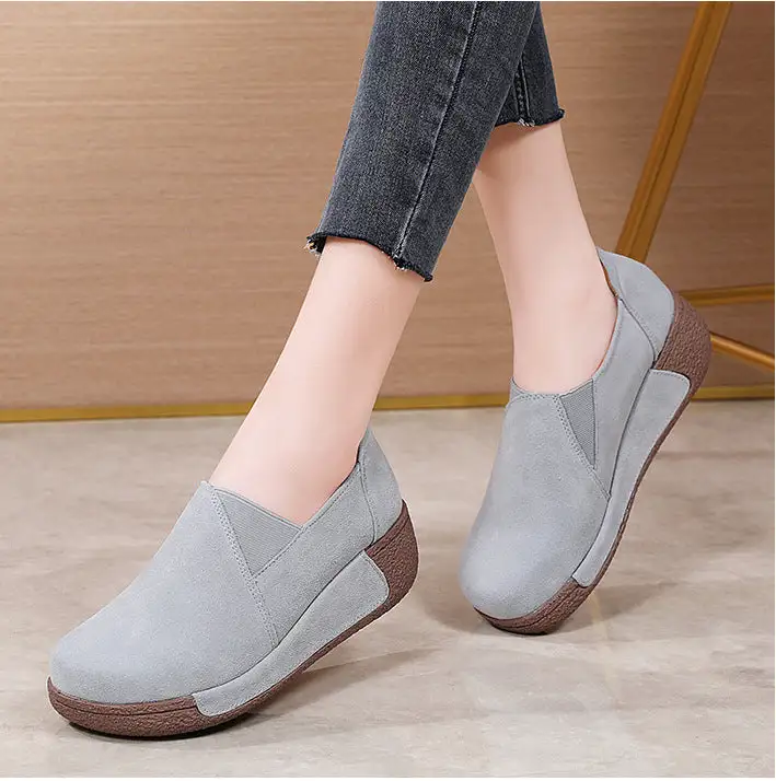 Women's Leather Platform Slip on Loafers Comfort Moccasins Low Top Casual Shoes