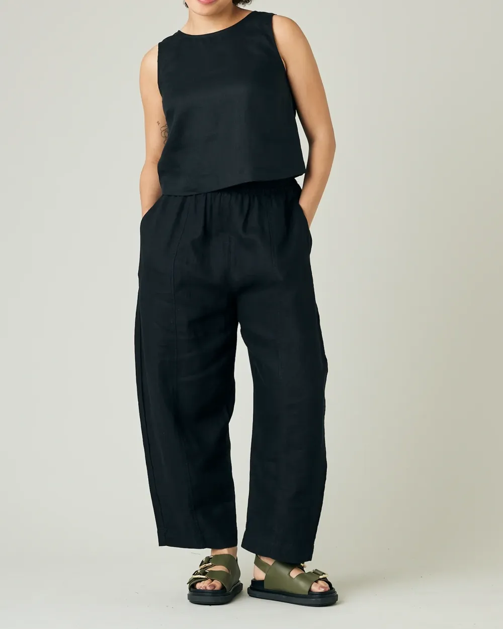 BLACK LINEN TROUSERS