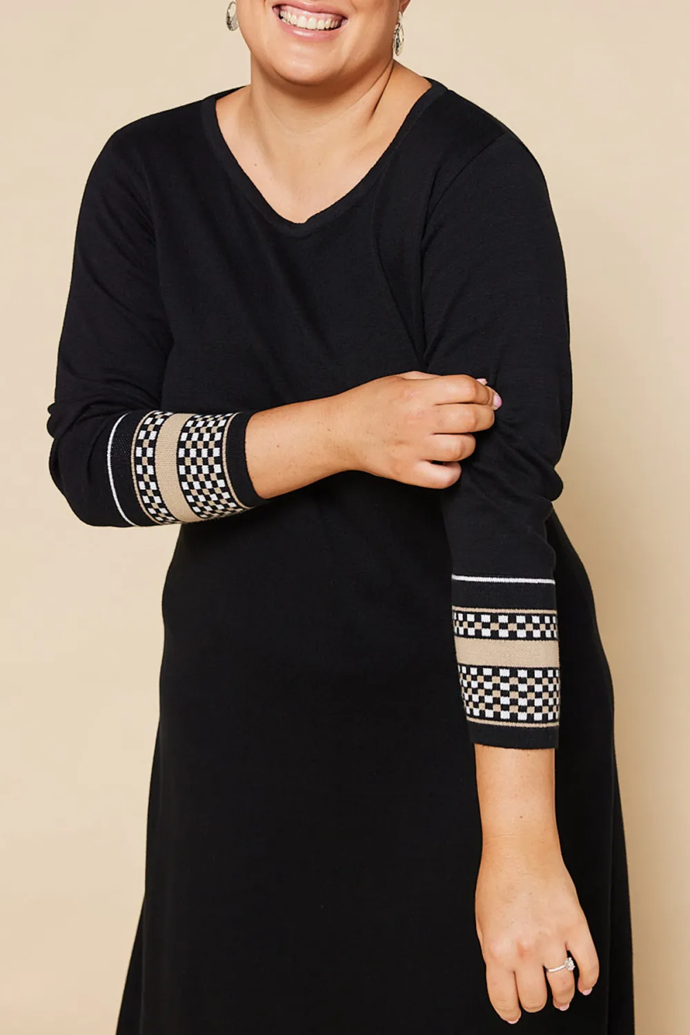 Binky Midi Dress in Black