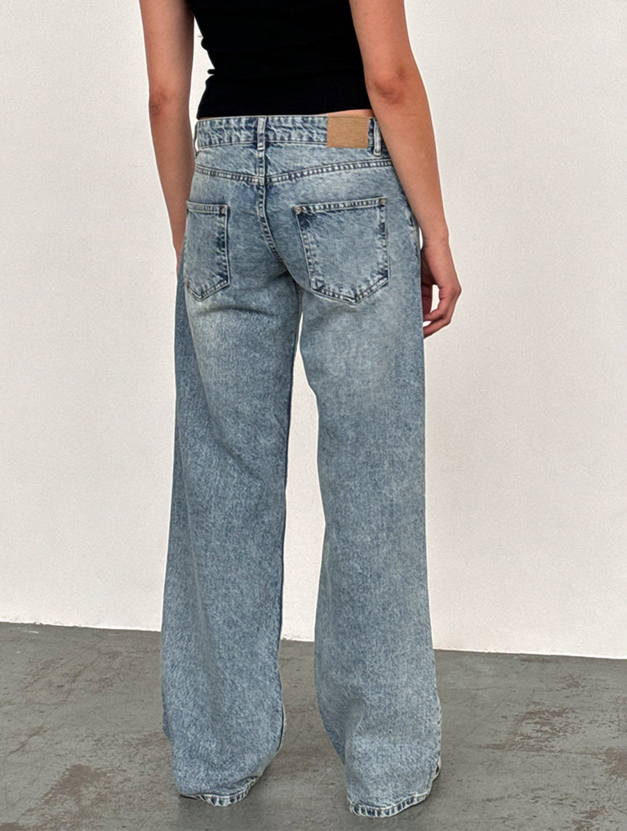 Vintage Blue Wash Low Rise Parallel Jeans