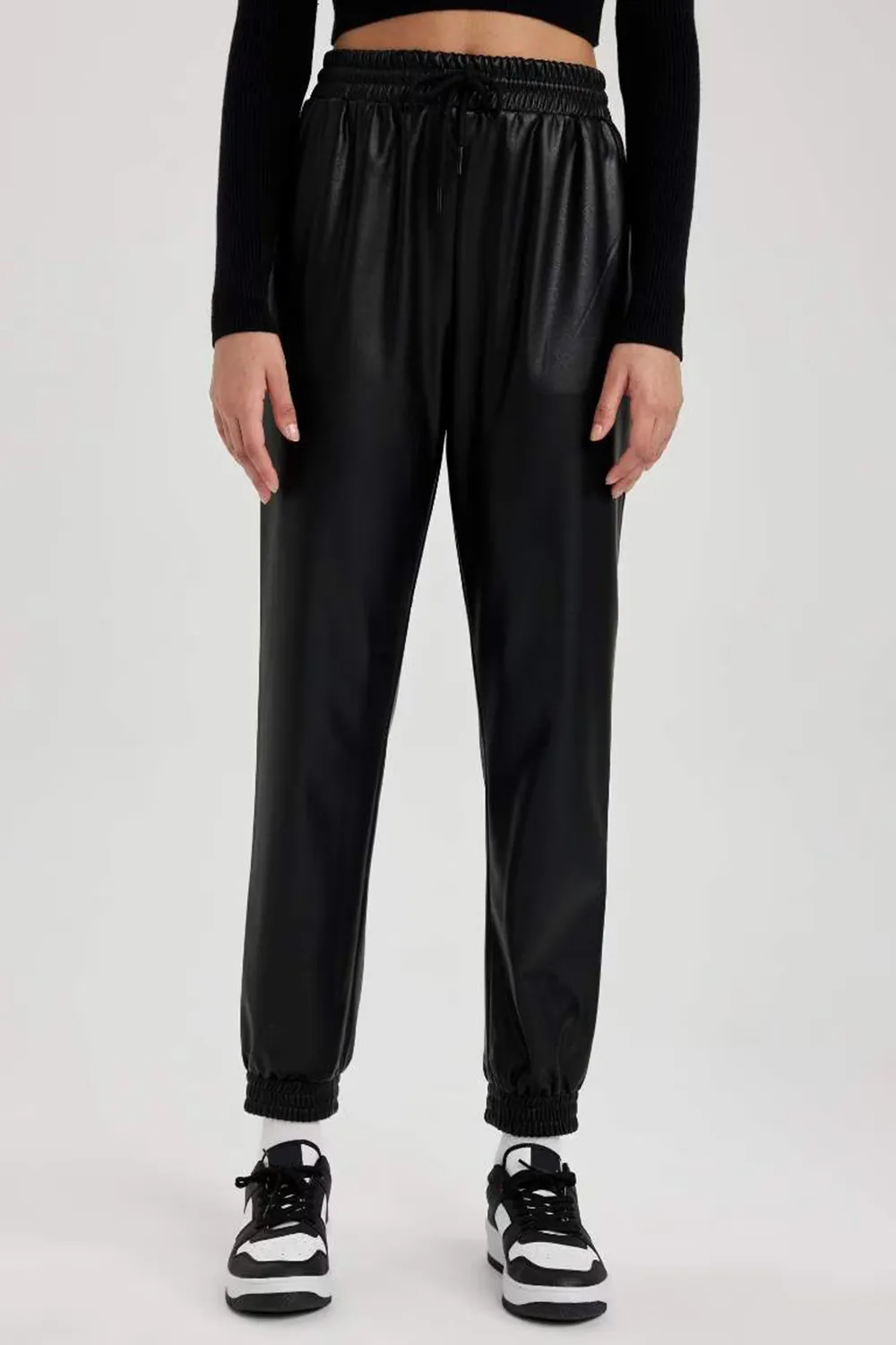 jogger Faux Leather Trousers