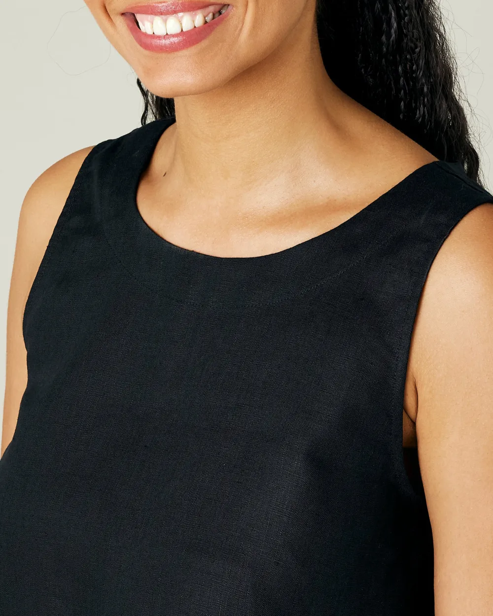 TARA BLACK LINEN TOP