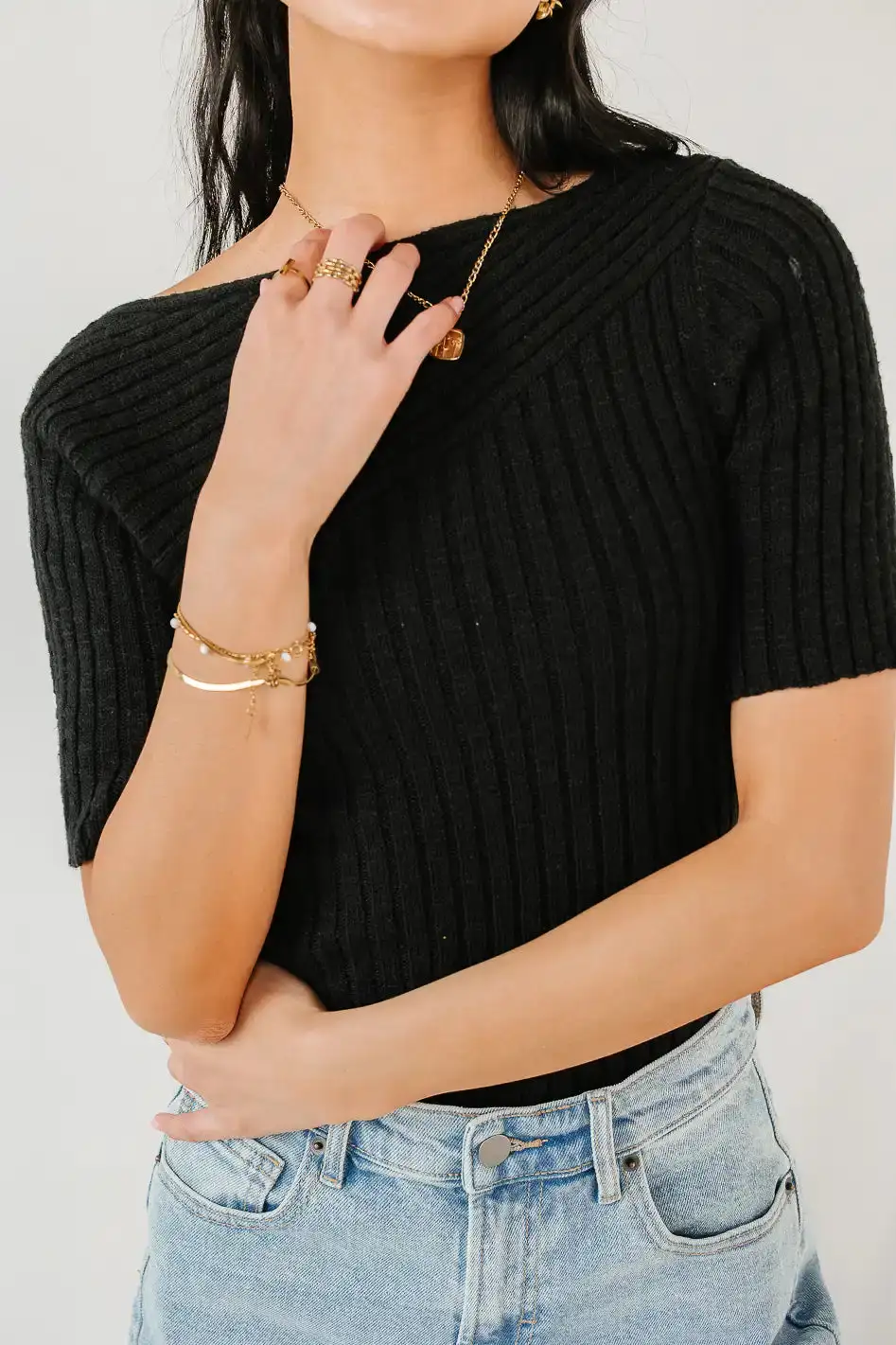 TONI SWEATER TOP IN YELLOW