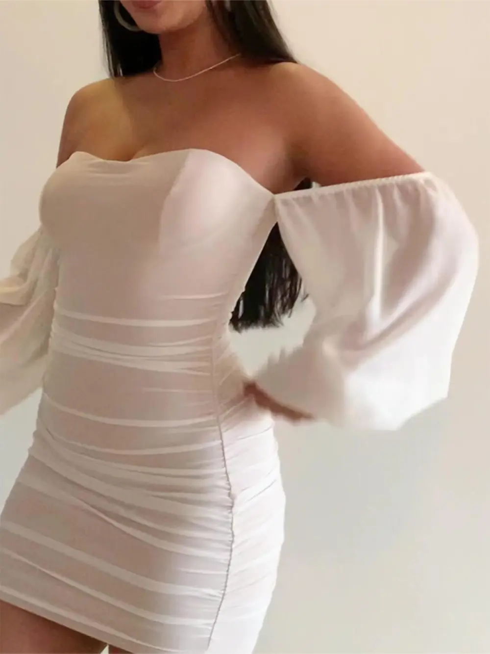 Women's One-shoulder Long-sleeved Dress