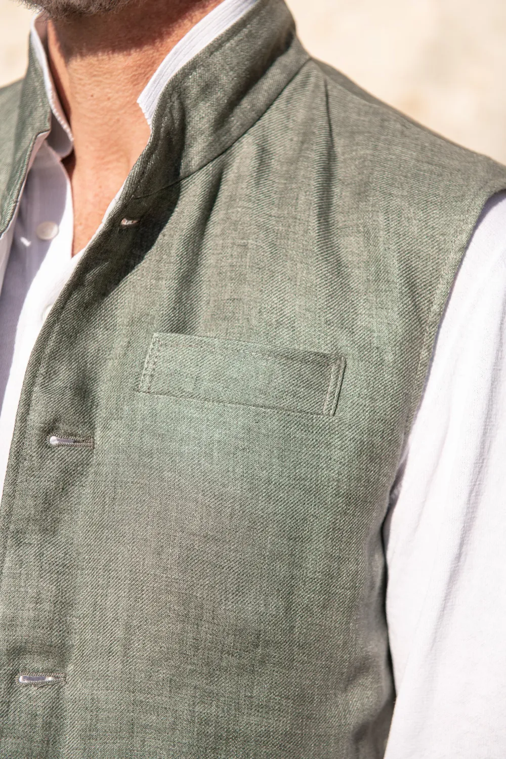 SAGE LINEN REVERSIBLE DOWN VEST