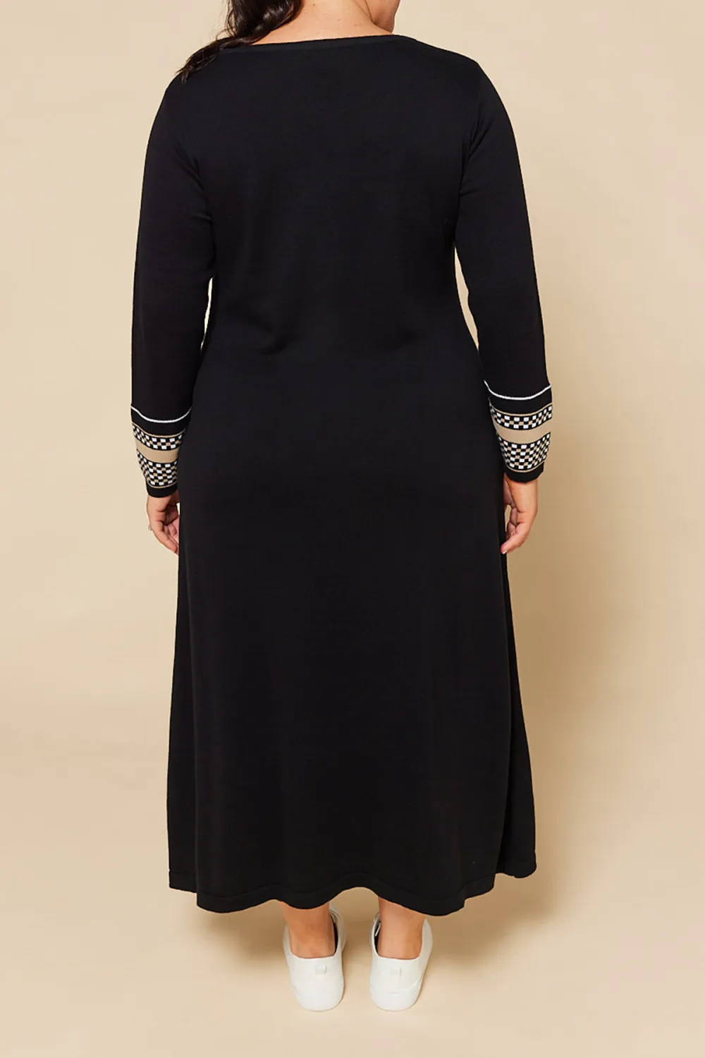 Binky Midi Dress in Black