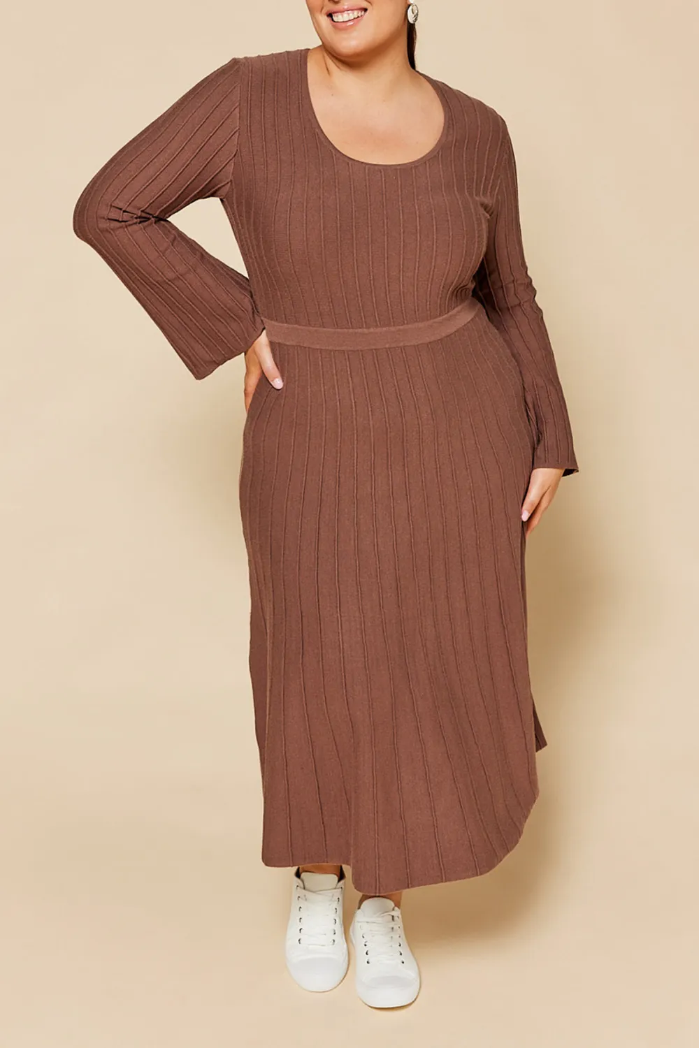 Waisted Knitted Dress in Cacao